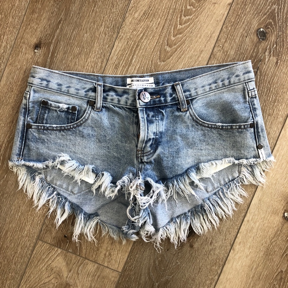 One teaspoon shorts